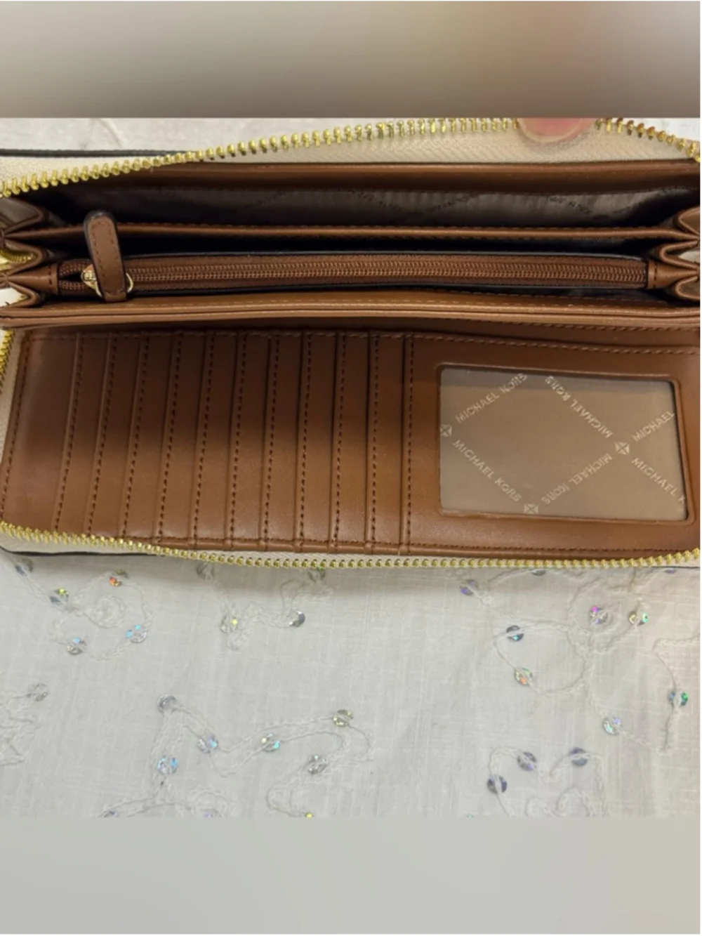 Michael Kors Jet Set Travel Large Continental Wristlet Wallet Vanilla Logo